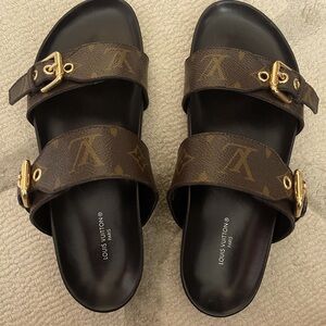 Louis Vuitton Bom Dia Sandals!